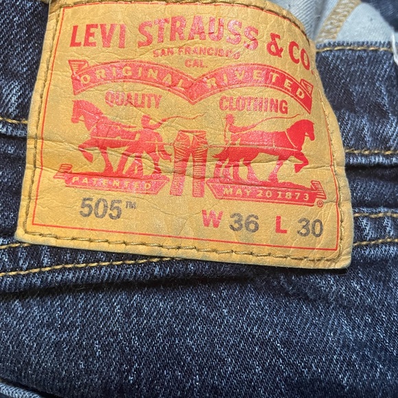 COPY - Mens Levi's - Picture 3 of 6